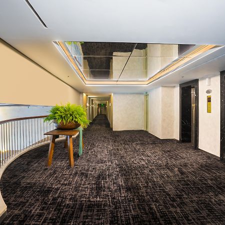 Oakwood Suites Kuningan Jakarta Exteriör bild