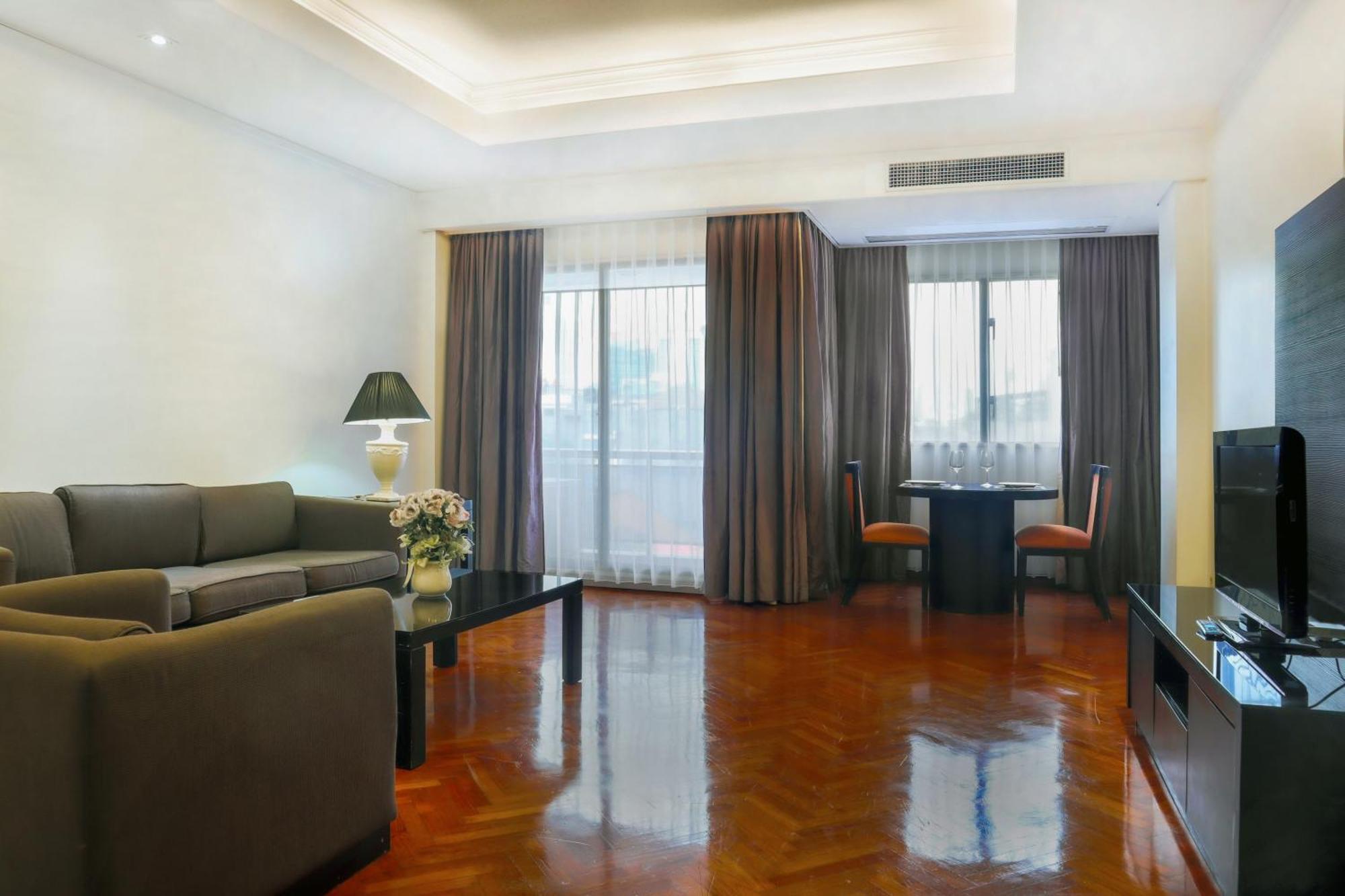 Oakwood Suites Kuningan Jakarta Exteriör bild