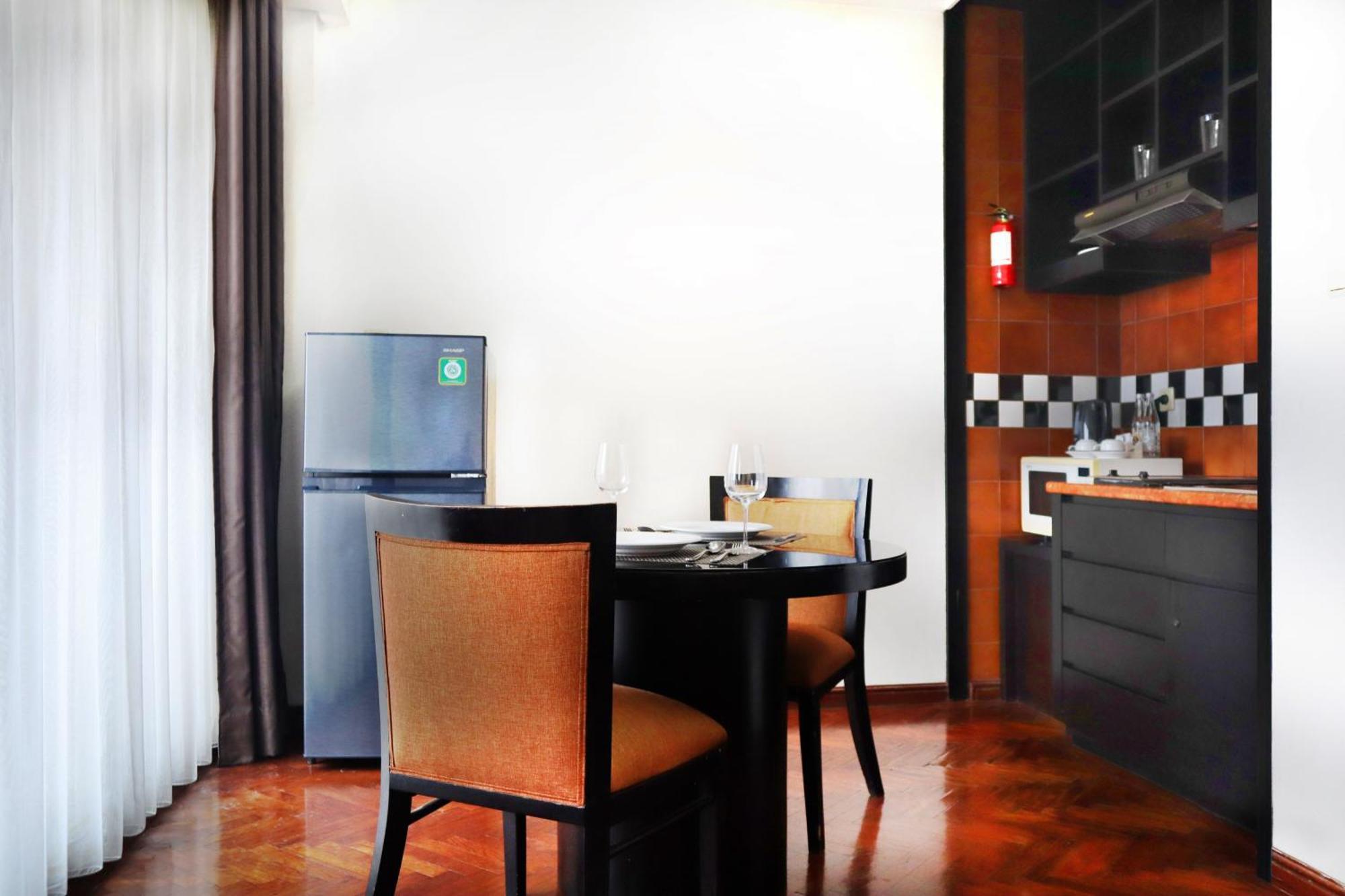 Oakwood Suites Kuningan Jakarta Exteriör bild